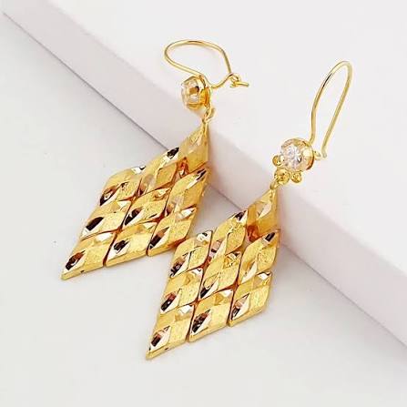 Baklava modeli küpe 